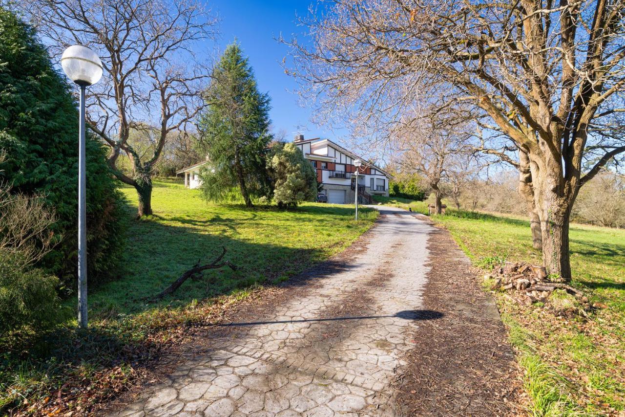 Tranquila Finca Ubicada A 15 Minutos De Bilbao, Aeropuerto Bec Y Playas Laukiz Bagian luar foto